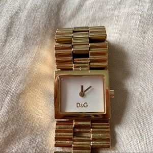 Dolce & Gabbana gold watch